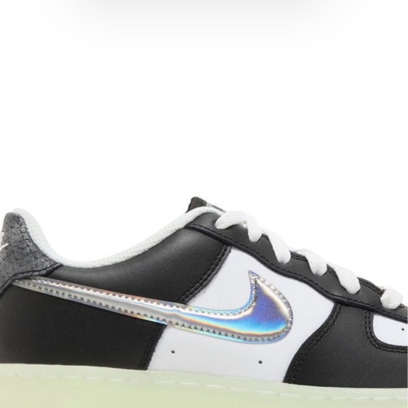 Nike
Air force 1
Gs
'year of the dragon'
Brand new - Picture 9 of 9